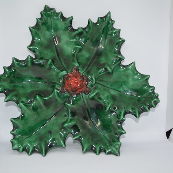 VTG Hobbiest Hand Painted Antietam Ceramic Mold Christmas Holly Berry Plate Tray - Picture 4 of 6